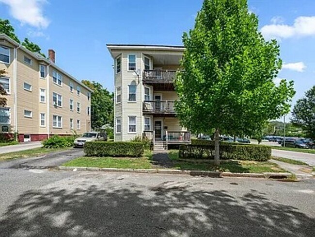 Building Photo - 97 Courtland St