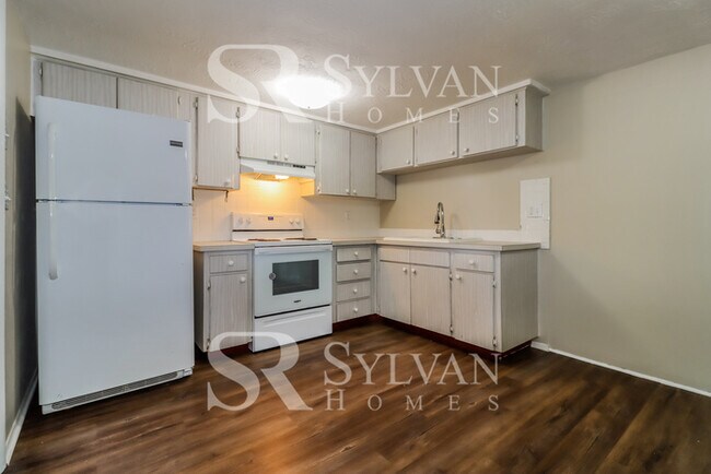 Building Photo - Charming 4BR 2BA Home