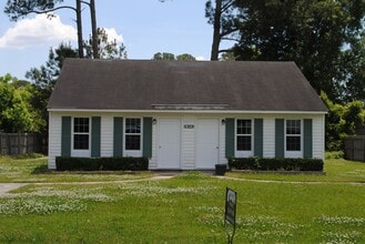 Building Photo - Great Duplex for Rent