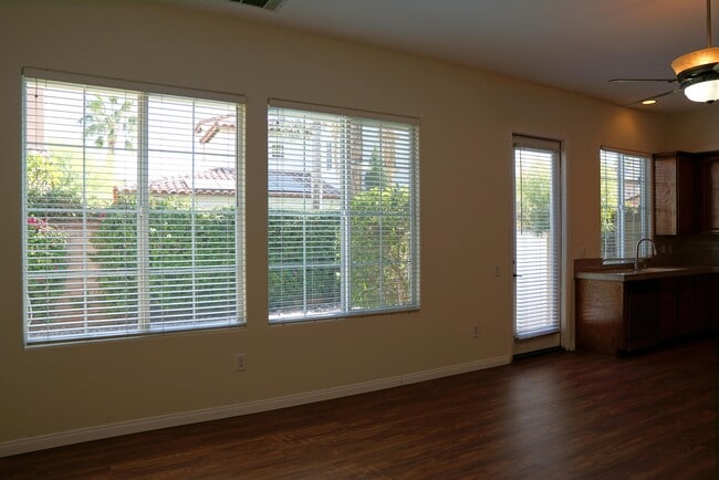 Building Photo - 1816 Pintura Cir W