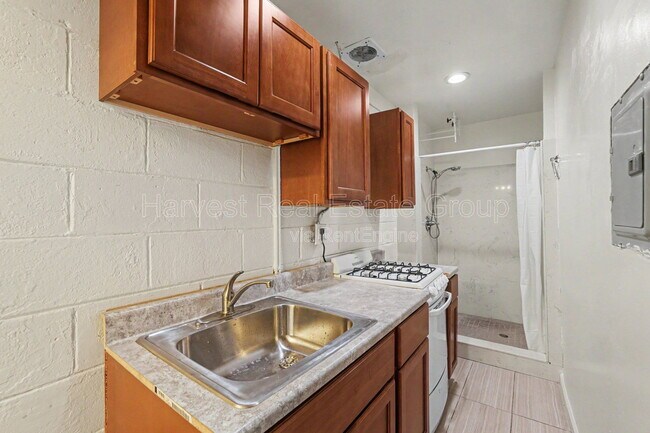 Building Photo - 1247 23rd St