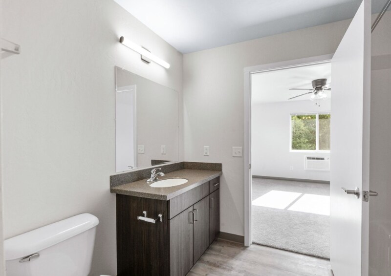 Building Photo - 352 Deschane Ave