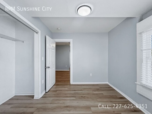 Building Photo - 1115 Highland St N