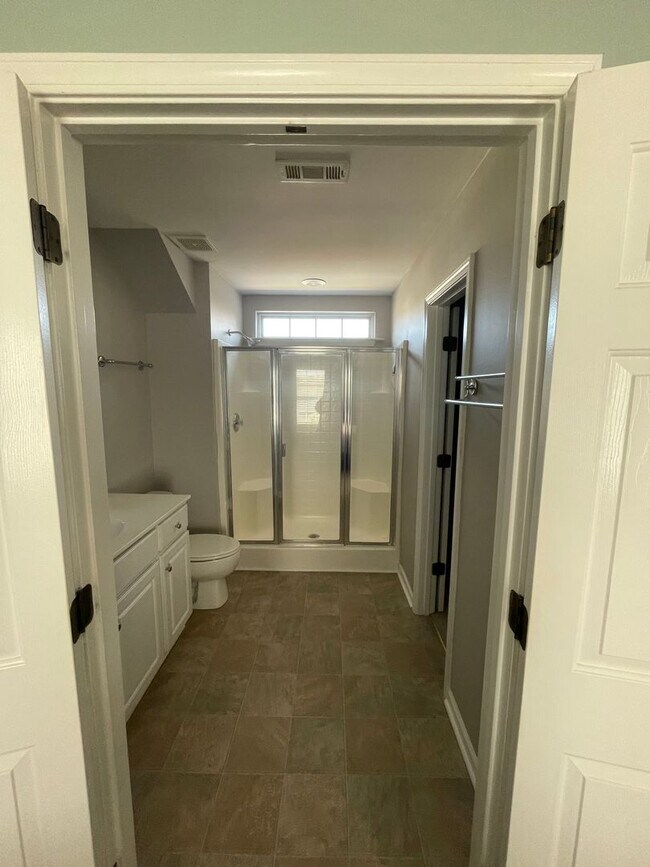 Building Photo - 102 Nobska Light Ct