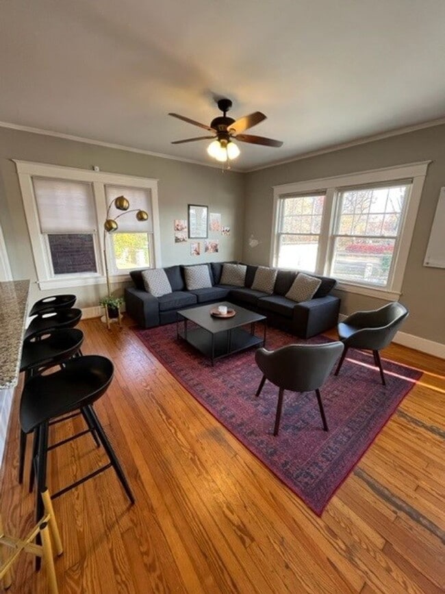 Building Photo - 2108-2110 Bardstown Rd