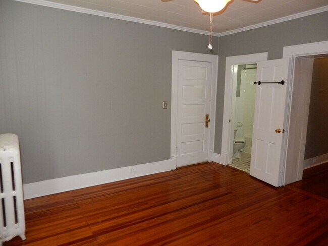 Building Photo - Allison/434