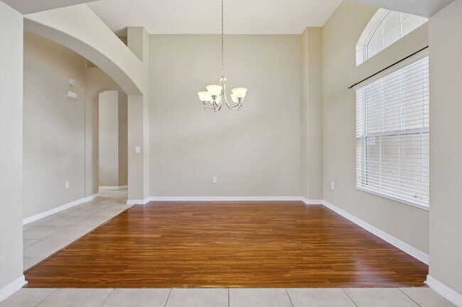 Building Photo - Spacious 3-Bedroom Gem with 2 Baths and 2238 Sq Ft of Comfort in Clermont!