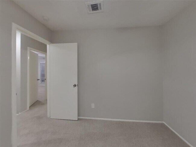 Building Photo - 12230 Haroldson Forest Dr