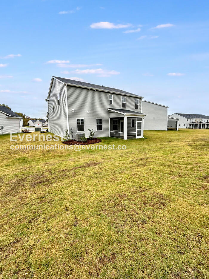 Building Photo - 44 Regal Gdns Ct