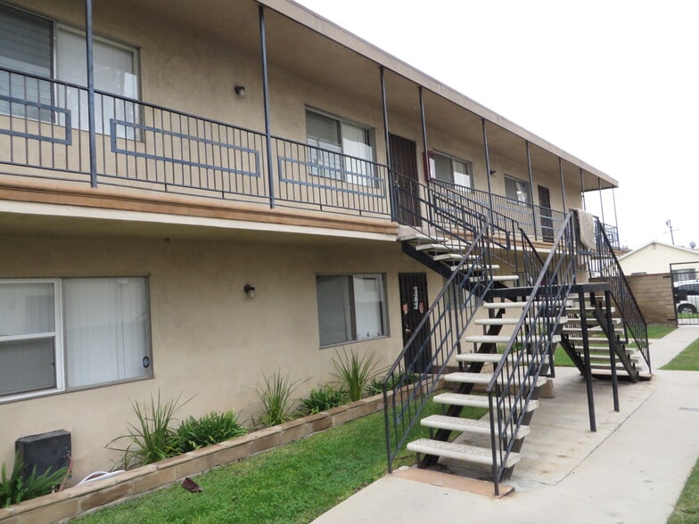 Building Photo - 1505 N Stanton Plz