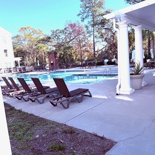 Building Photo - Daniels Landing Condos