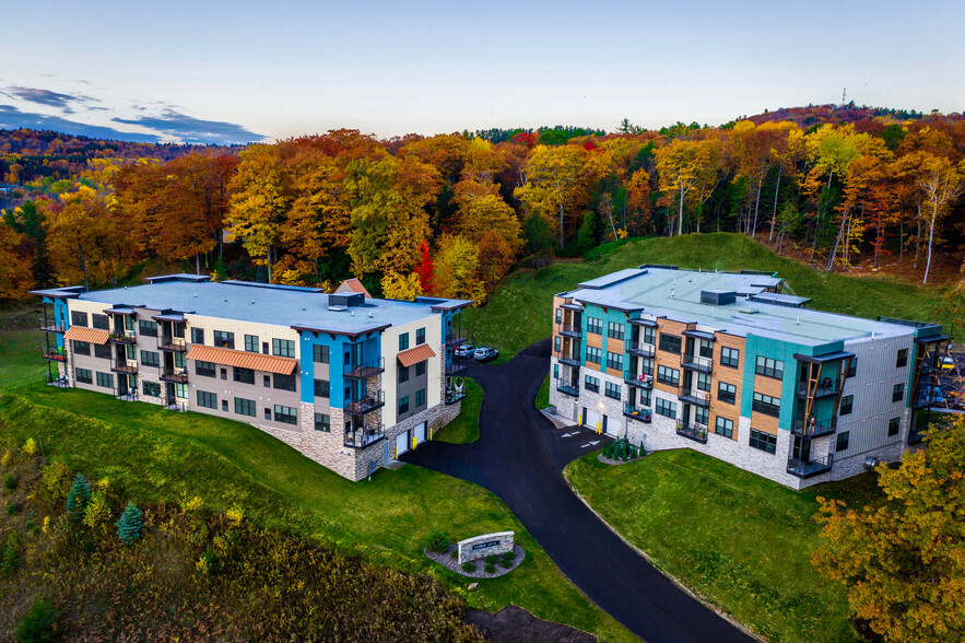 Building Photo - The Residences at Harbor Vista