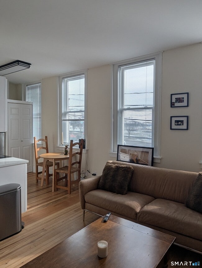 Building Photo - 213 Liberty Square