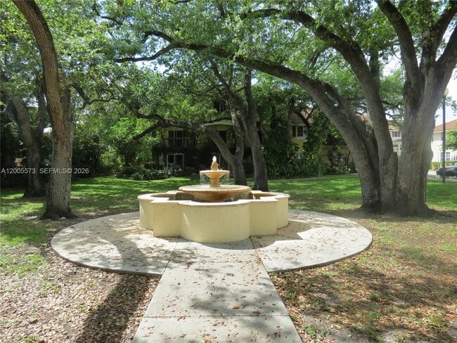 Building Photo - 8940 NE 8th Ave