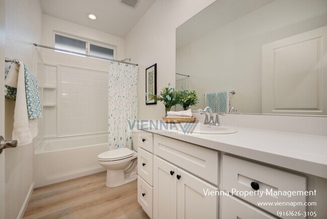 Building Photo - 548 Fox Hunt Wy