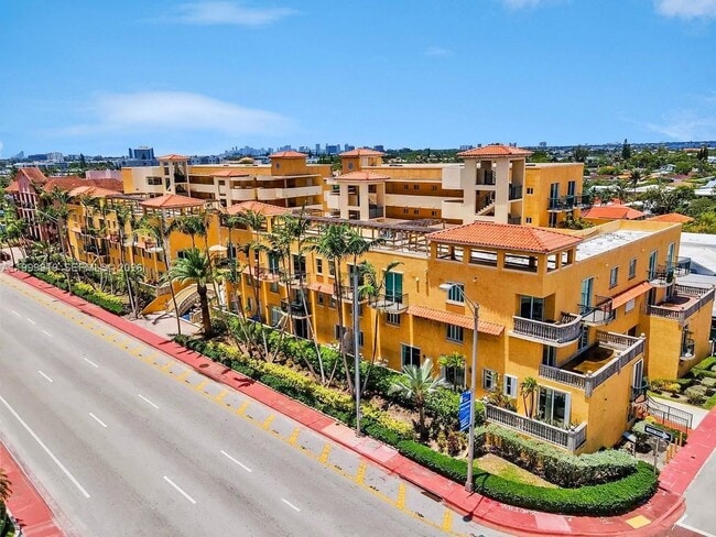 Building Photo - 8888 Collins Ave