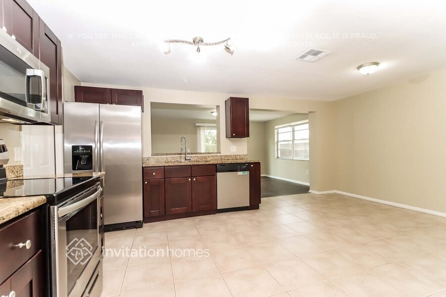 Building Photo - 6419 Willow Wood Ct