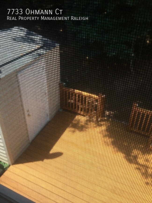 Building Photo - 7733 Ohmann Ct