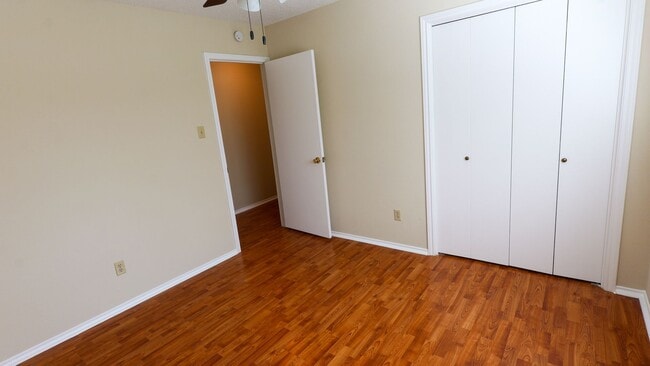 Building Photo - 6223 Avery Island Ave