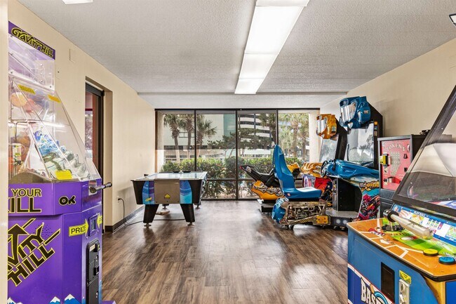 Building Photo - 6900 N Ocean Blvd