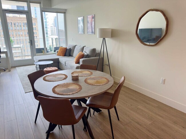 Building Photo - 702 Broadway-SI FL13-ID1251881P