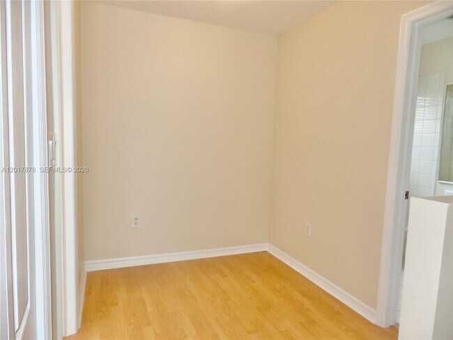 Building Photo - 12907 SW 28th Ct