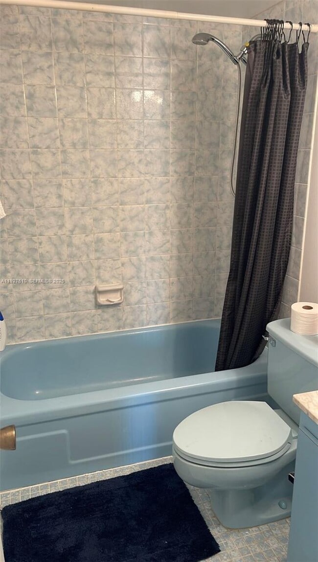 Building Photo - 2750 NE 183rd St