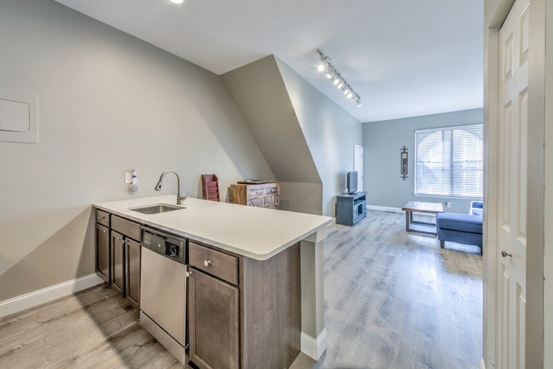 Building Photo - 3639 McRee Ave