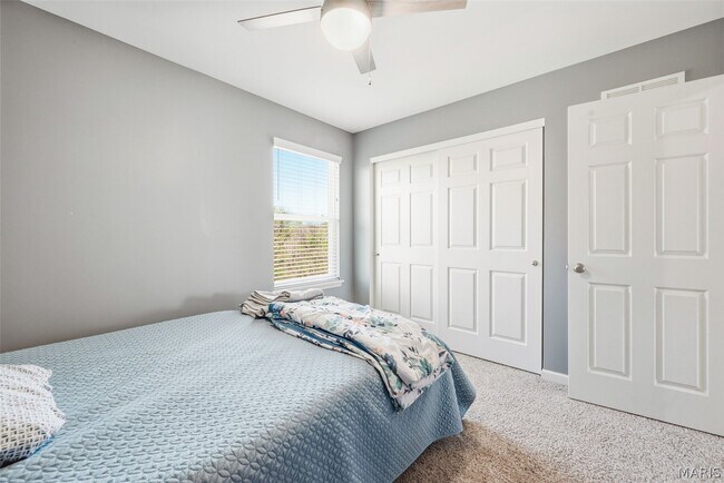 Building Photo - 463 Dusty Brook Dr