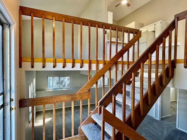 Building Photo - Charming Split-Level Oasis on a Quiet Cul-de-Sac Backing to Greenspace. New Carpet, New Paint and...