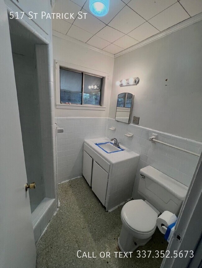 Building Photo - 517 St Patrick St