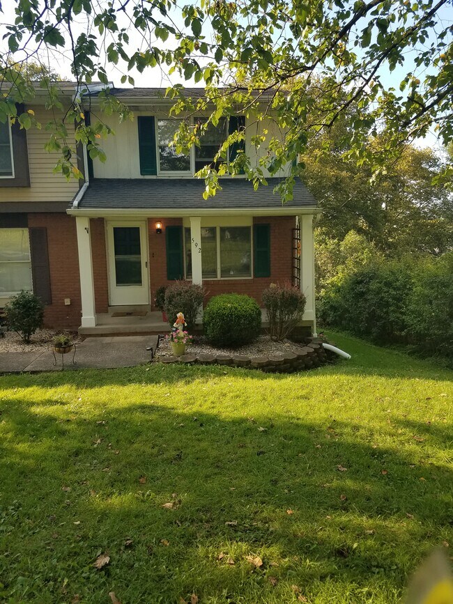 592 Peachview Ln 592 Peachview Ln Duncansville PA 16635 Apartment