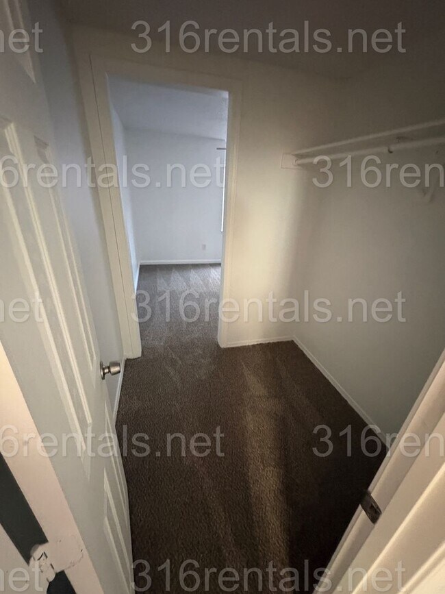 Building Photo - 6446 Mabel St