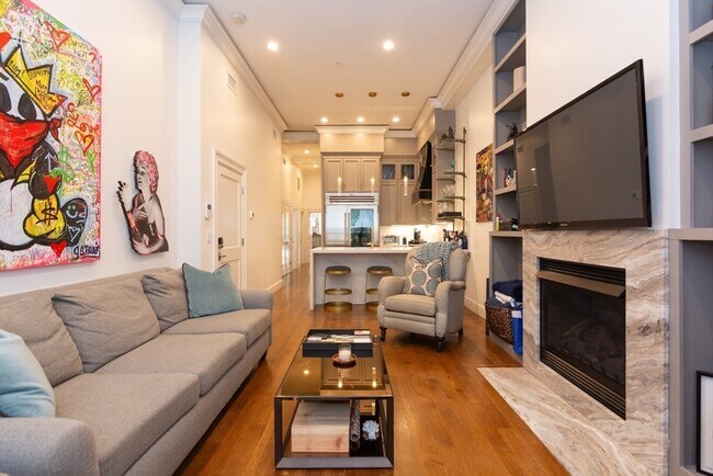 Building Photo - 288 Commonwealth Ave