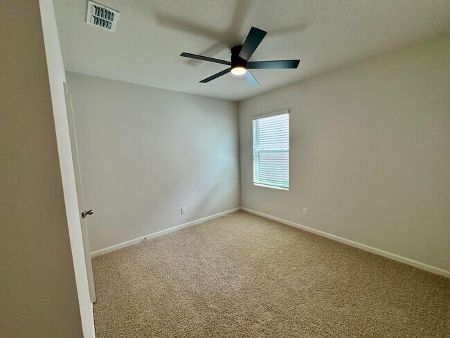 Building Photo - 9635 Sea Spray Dr