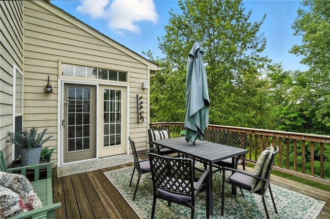 Building Photo - 3749 Whisper Creek Dr