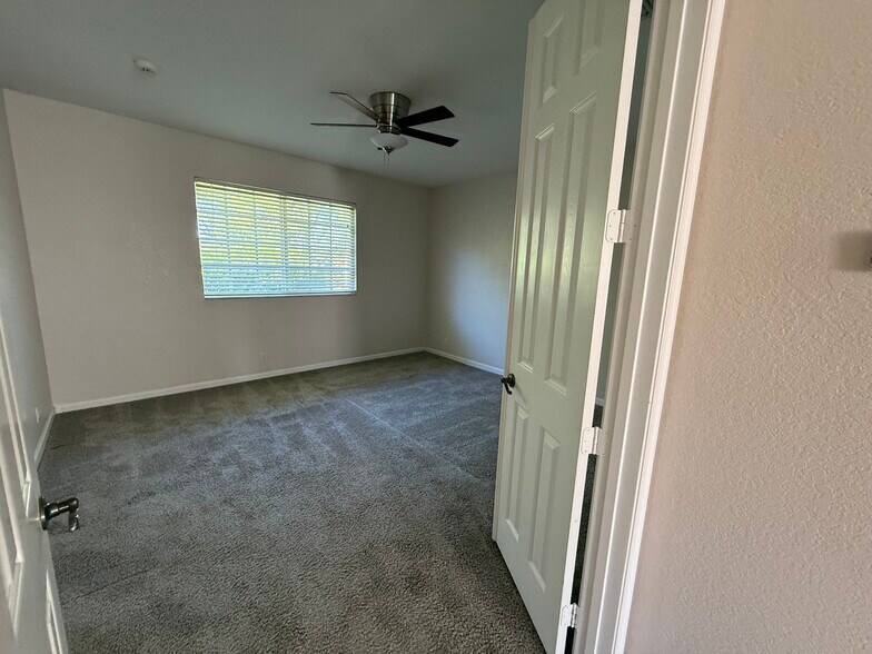 Building Photo - 7407 Briella Dr