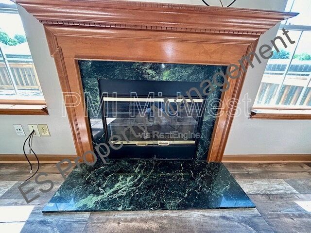 Building Photo - 4322 Strawflower Dr