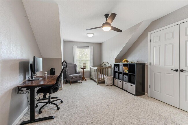 Building Photo - 410 Ashbury Cir