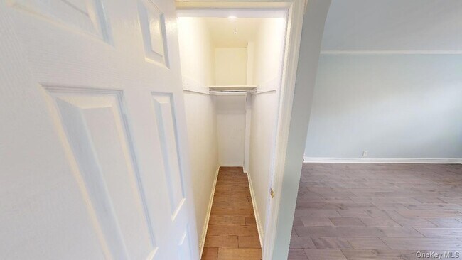 Building Photo - 67-12 Juno St