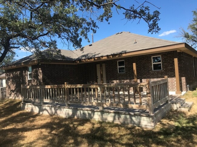 Building Photo - West Lampasas home