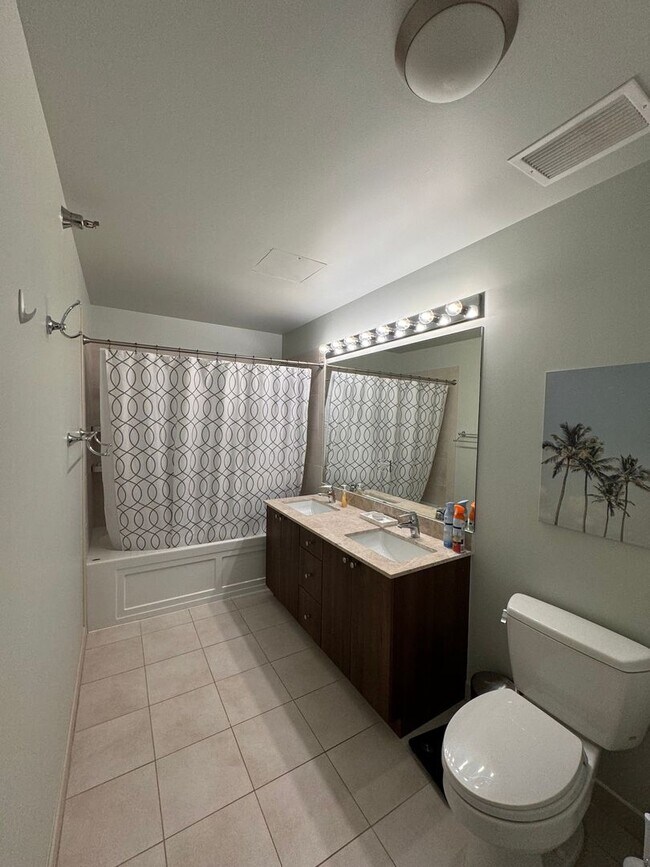 Building Photo - FURNISHED 2 Bed 2 Bath Condo with Amazing ...