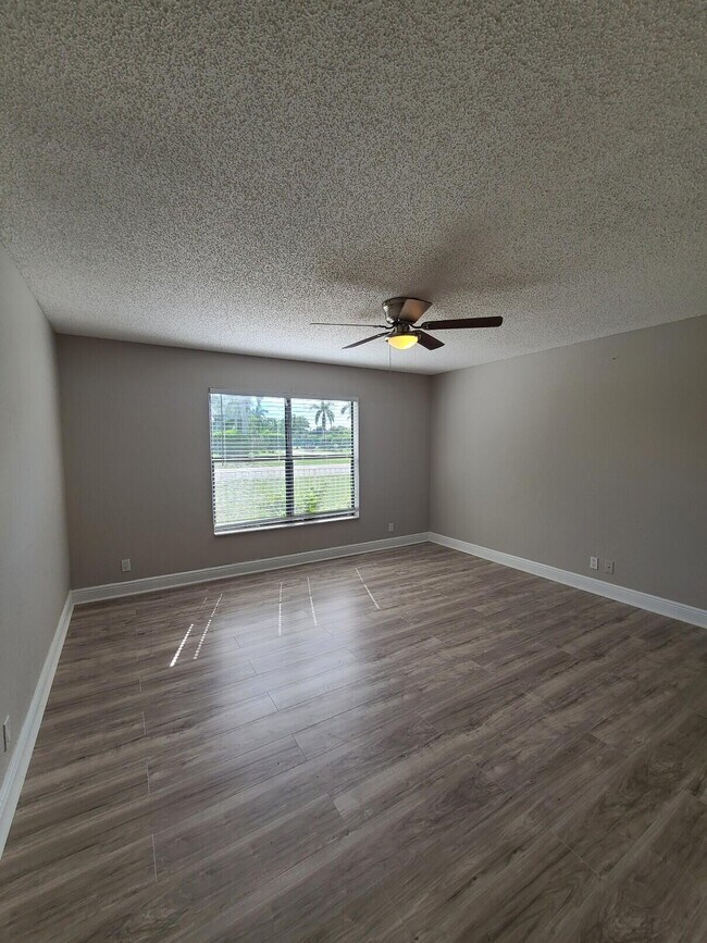 Building Photo - 1460 Windorah Way