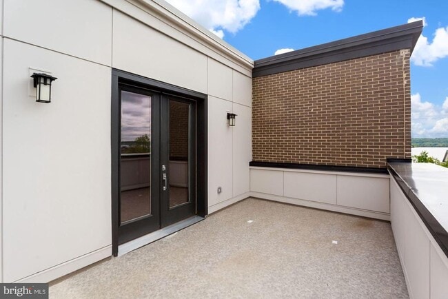 Building Photo - 203 Montgomery St