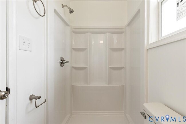 Building Photo - 1806 Sussex St