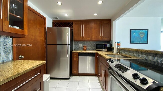 Building Photo - 401 Ocean Dr