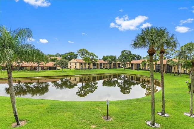 Building Photo - 812 Sky Pine Way