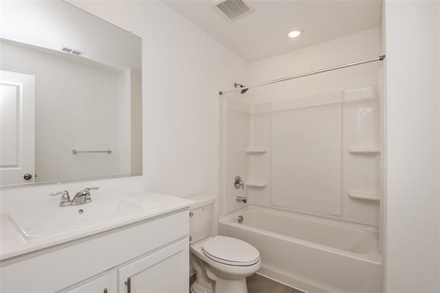 Building Photo - 2732 Mistwood Dr