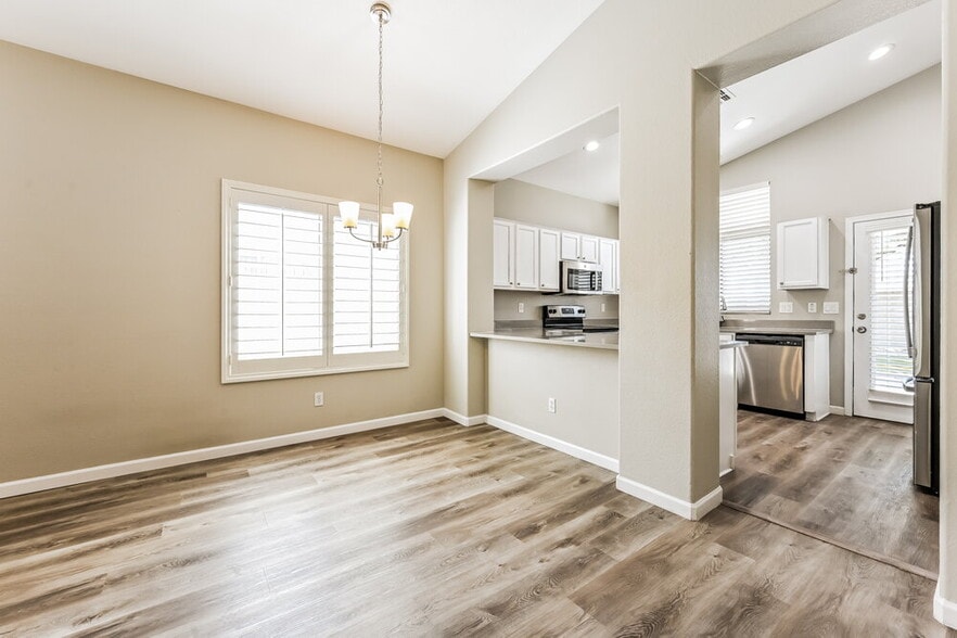 Building Photo - 40638 N Key Ln
