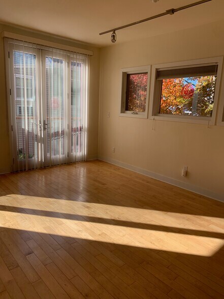 Building Photo - 24 Bay State Rd